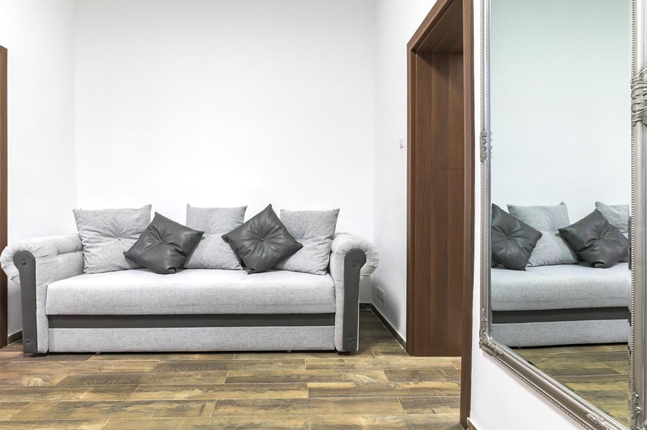 Apartment Queen Sibiu Bagian luar foto