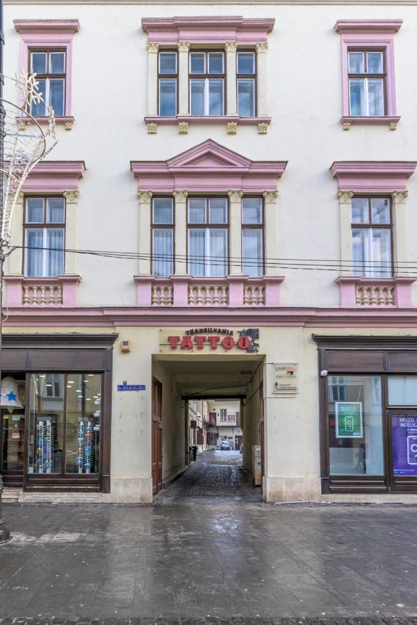 Apartment Queen Sibiu Bagian luar foto