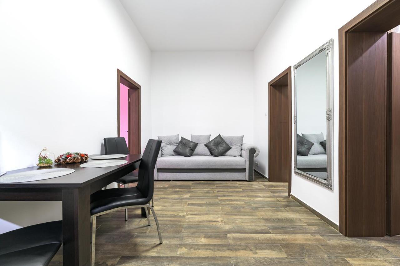 Apartment Queen Sibiu Bagian luar foto