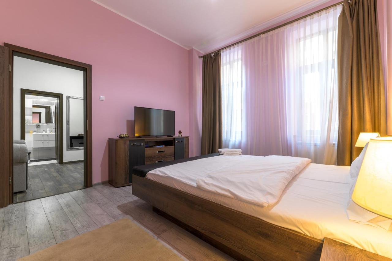 Apartment Queen Sibiu Bagian luar foto