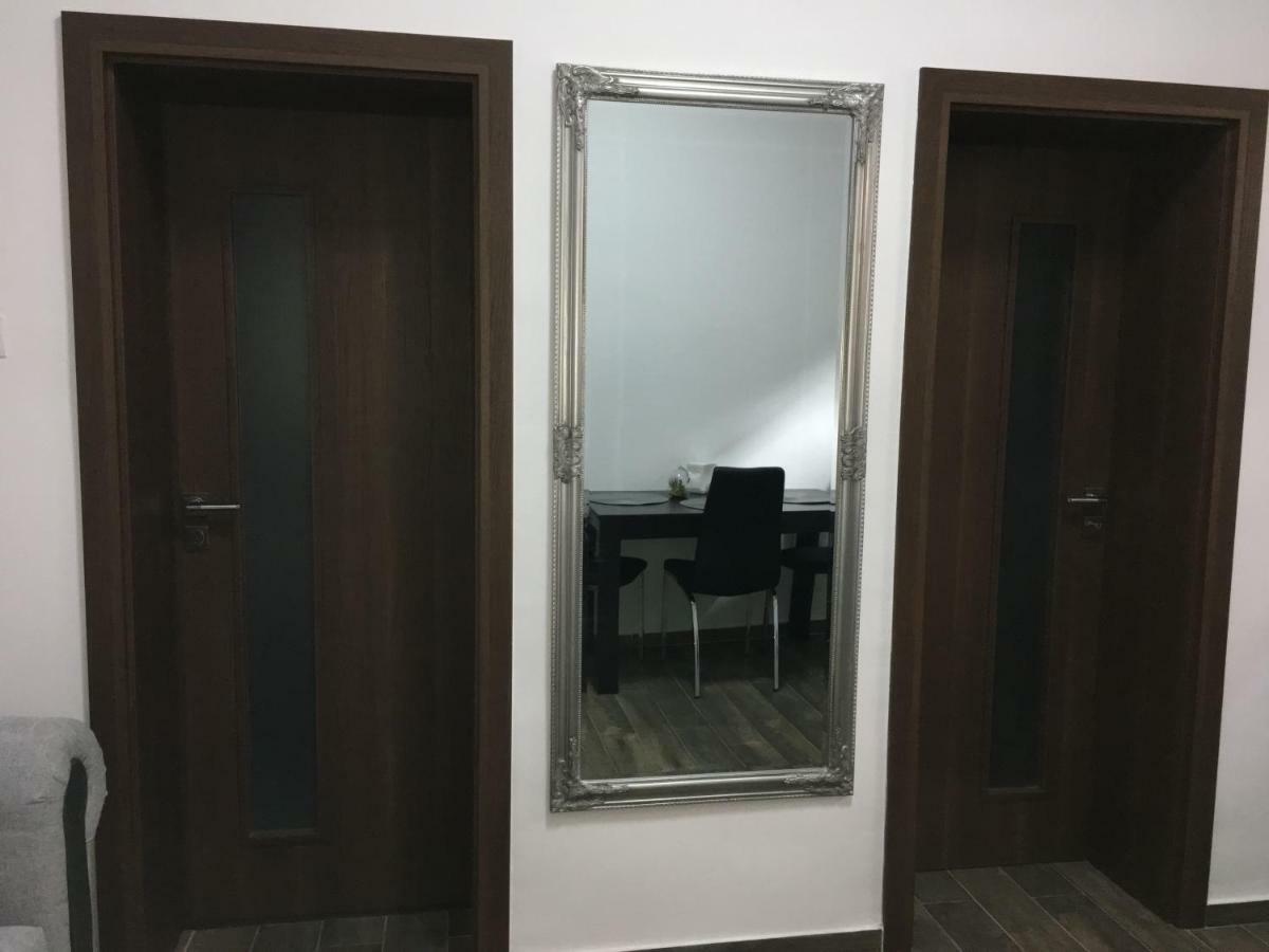 Apartment Queen Sibiu Bagian luar foto