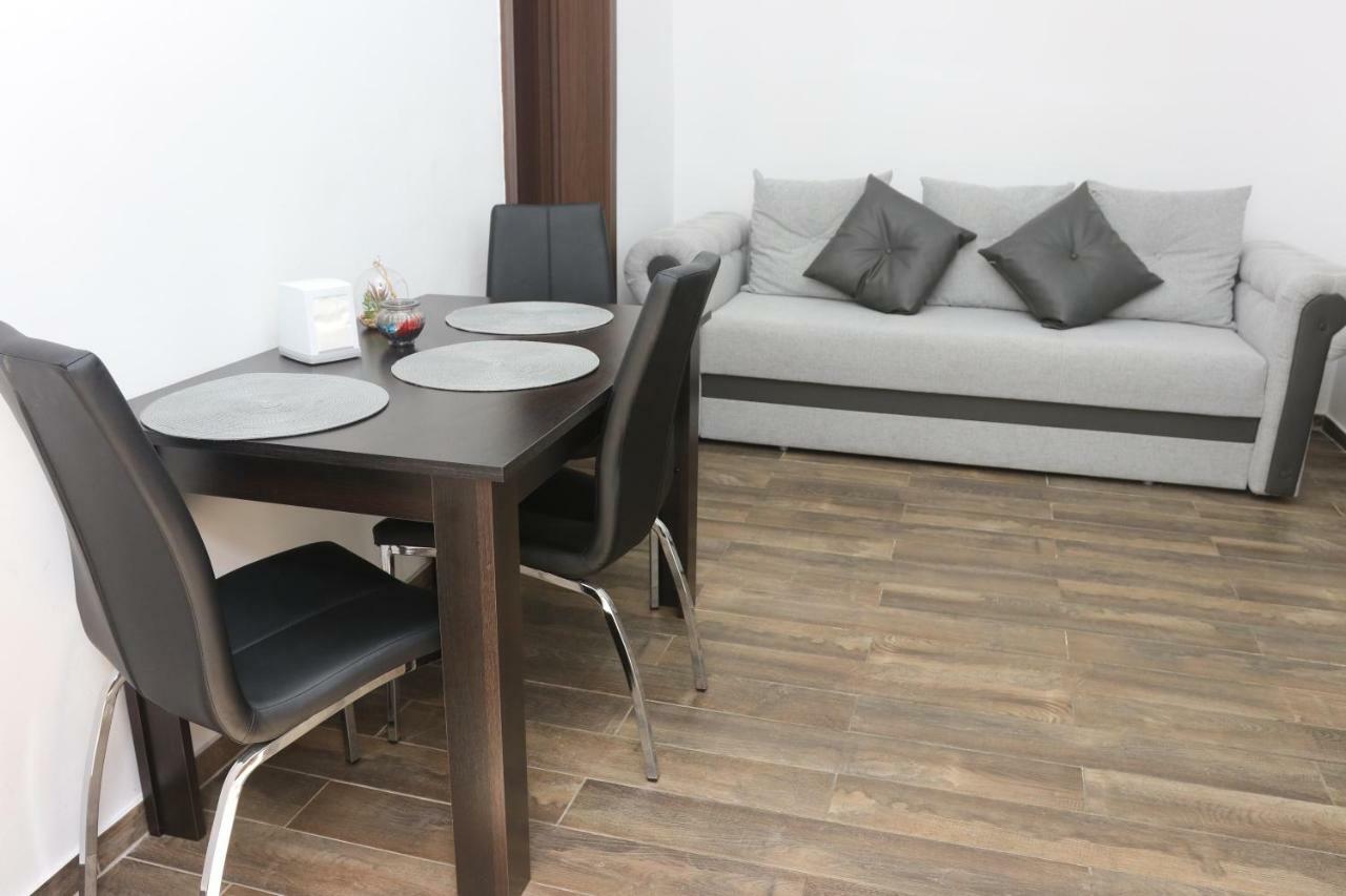 Apartment Queen Sibiu Bagian luar foto